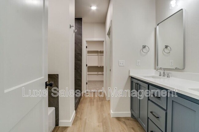 Building Photo - 8305 NW 163rd Ter