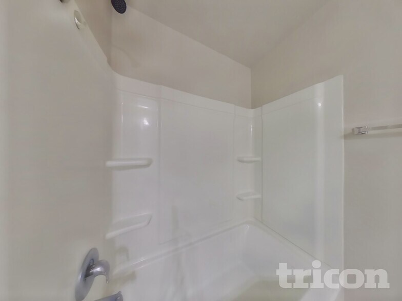 Building Photo - 8511 Amistad Cove