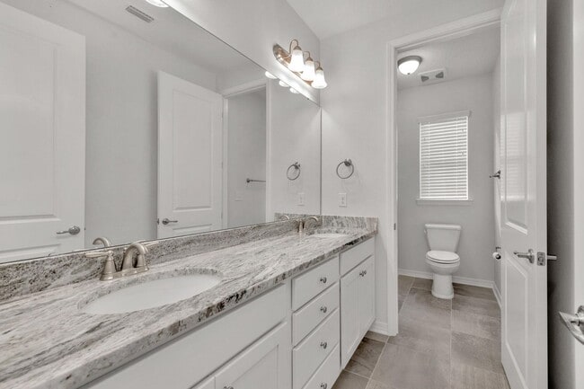 Building Photo - 303 Key Lime Pl