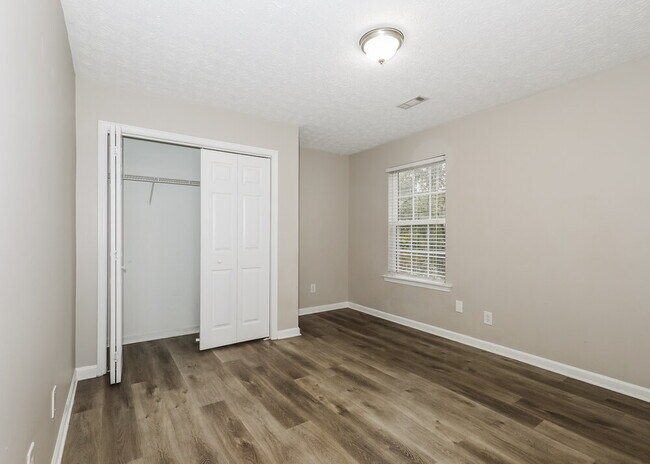 Building Photo - 145 Prescott Ct