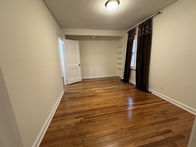 Building Photo - 4641 Due W Rd NW