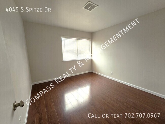 Building Photo - 4045 S Spitze Dr