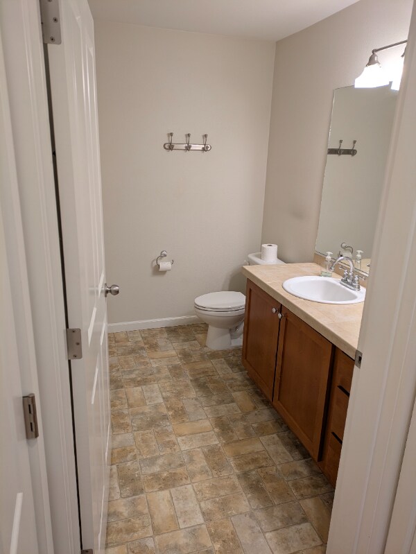 Building Photo - 10829 NE Red Wing Way