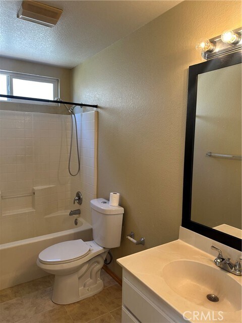 Building Photo - 8941 Carnation Dr