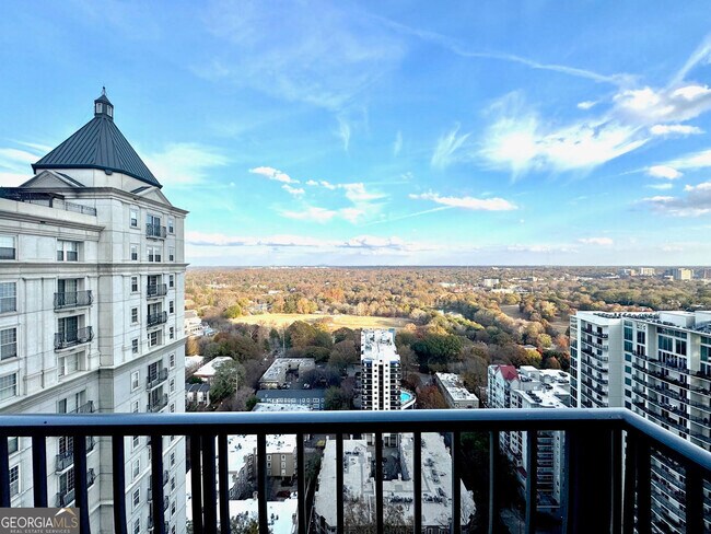 Building Photo - 195 14th St NE