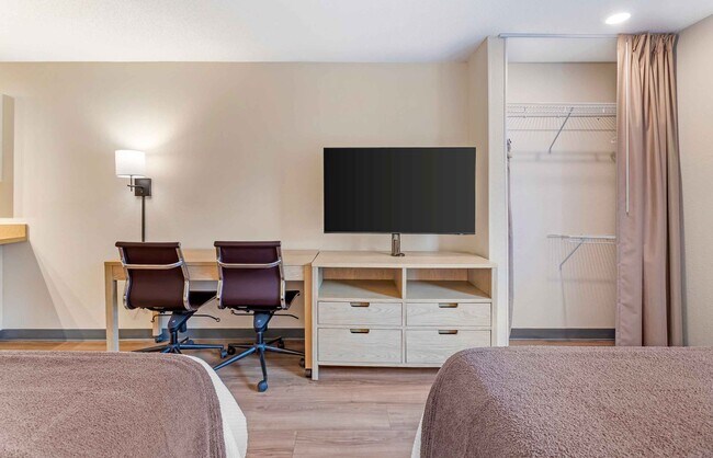 Building Photo - Furnished Studio-Asheville - Tunnel Rd.