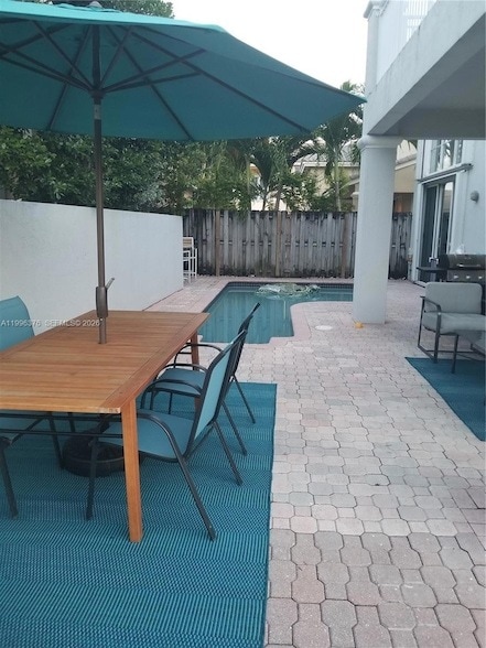 Building Photo - 4719 NW 96th Pl