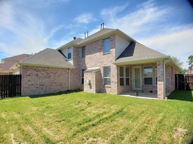 Building Photo - 614 Killarney