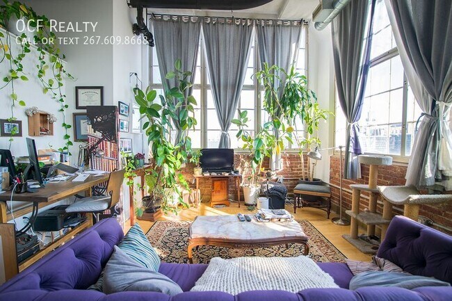 Primary Photo - 720 N 5th St