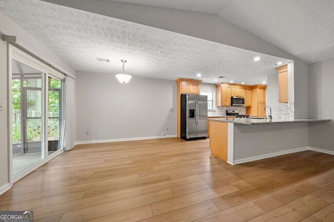 Building Photo - 503 Waterwood Bend