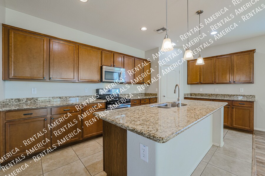 Building Photo - 23664 S 209th Ct