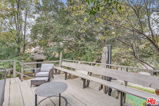 Building Photo - 3935 Kentucky Dr