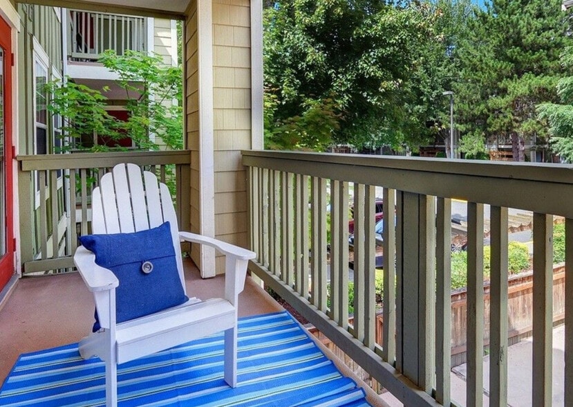 Building Photo - 7711 NE 175th St