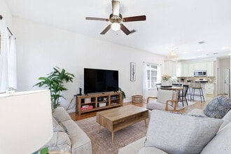 Building Photo - 106 Georgie St