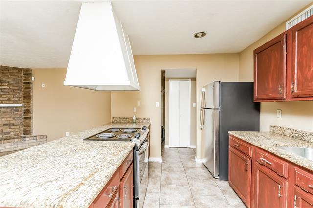 Building Photo - 6932 Sandstone Ct