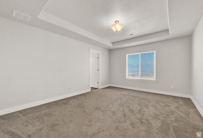 Building Photo - 106 N Midland Dr