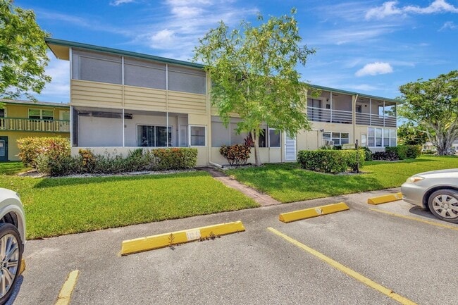 Building Photo - 110 Dorchester E