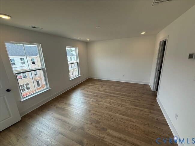 Building Photo - 15390 Oasis Sun Aly