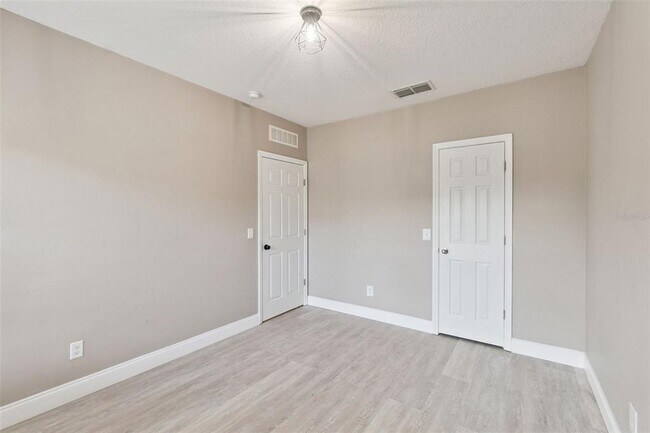 Building Photo - 1030 Bending Oak Trail