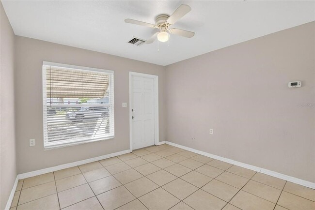 Building Photo - 685 71st Ave N