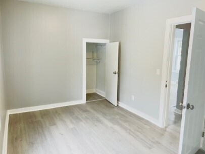 Building Photo - 155 Oak St