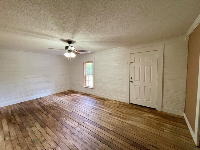Building Photo - 4848 Hogan Rd