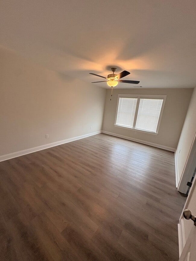 Building Photo - 114 Alva Ct