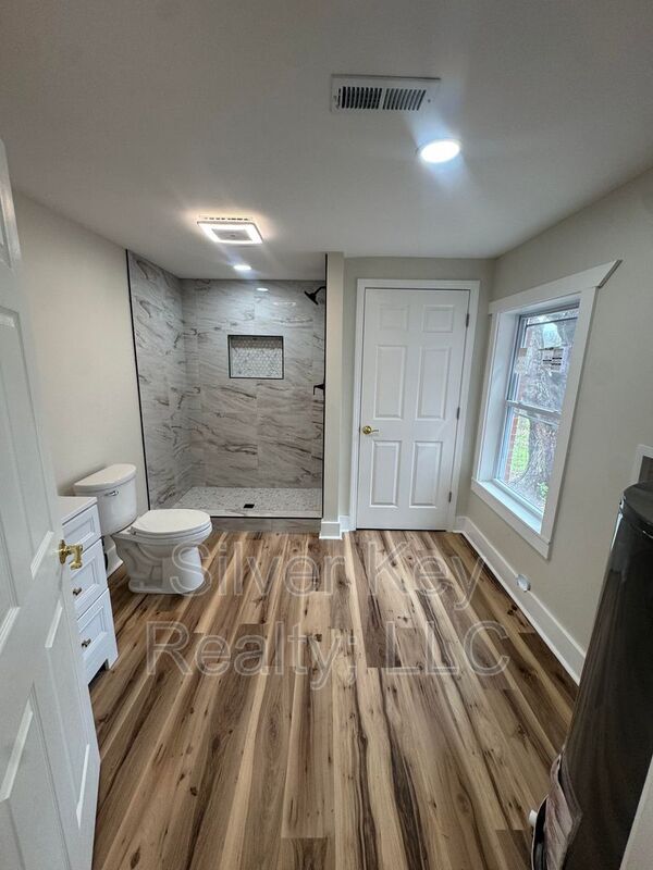 Building Photo - 3663 Sweetwater Vonore Rd