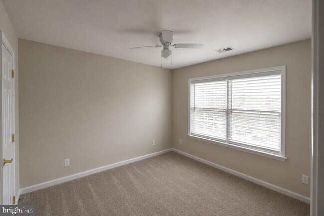 Building Photo - 38 Hot Springs Way