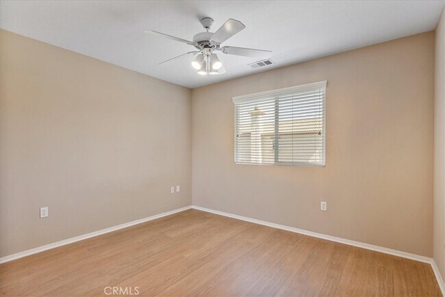 Building Photo - 14932 Isamar Ln