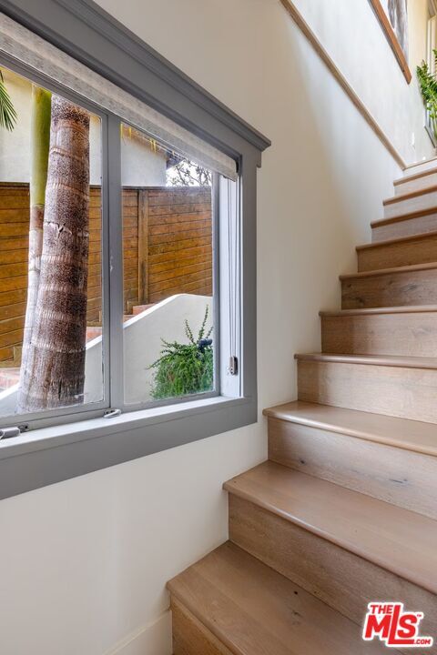 Building Photo - 12208 Laurel Terrace Dr