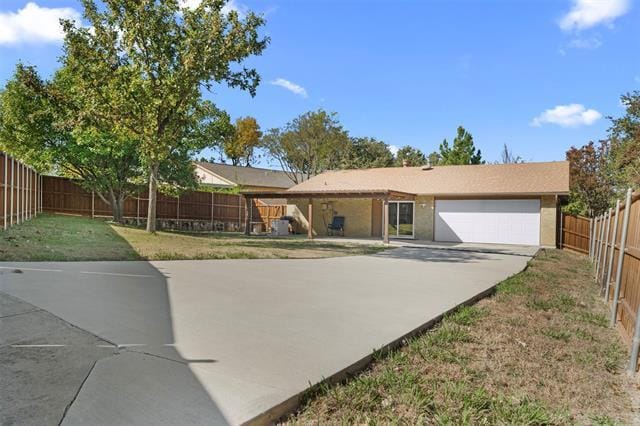 Building Photo - 2901 Woodhaven