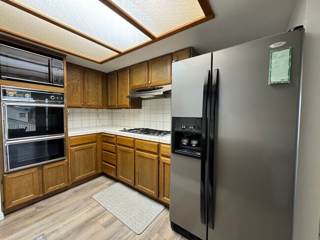 Building Photo - 3Br 3Ba House with Pool Across- RIVERFRONT with Balcony Observation Deck