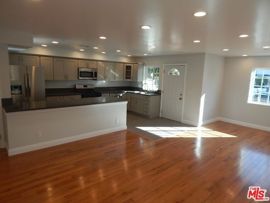 Building Photo - 2517 S Orange Dr