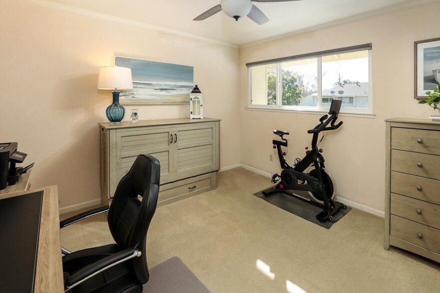 Building Photo - 1248 Crescent Ter