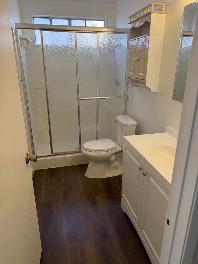 Building Photo - 44215 Hanstead Ave