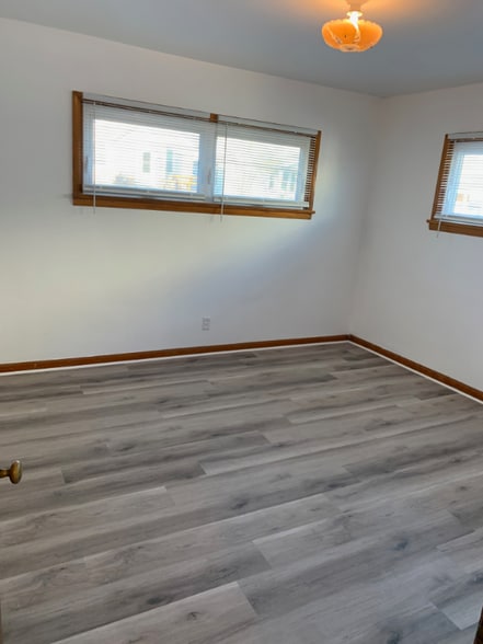 Building Photo - 282 W 42nd St