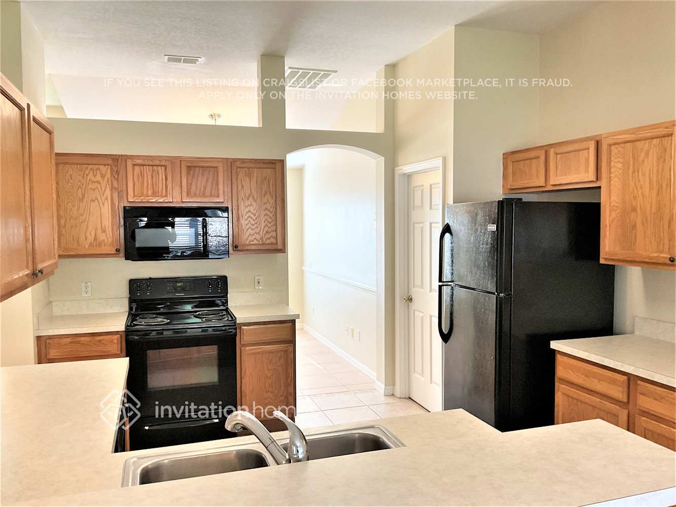 Building Photo - 370 Pine Springs Dr