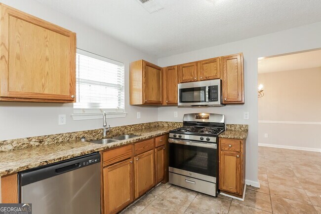 Building Photo - 5548 Glen Ridge Bend