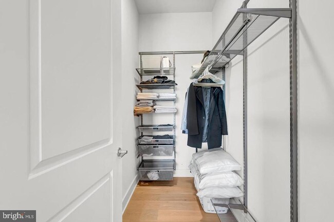 Building Photo - 6803 Cameron Dr NW