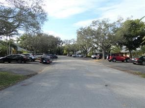 Building Photo - 1455 Holly Heights Dr