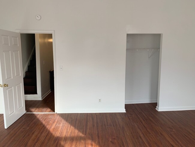 Building Photo - 341 S Duke St