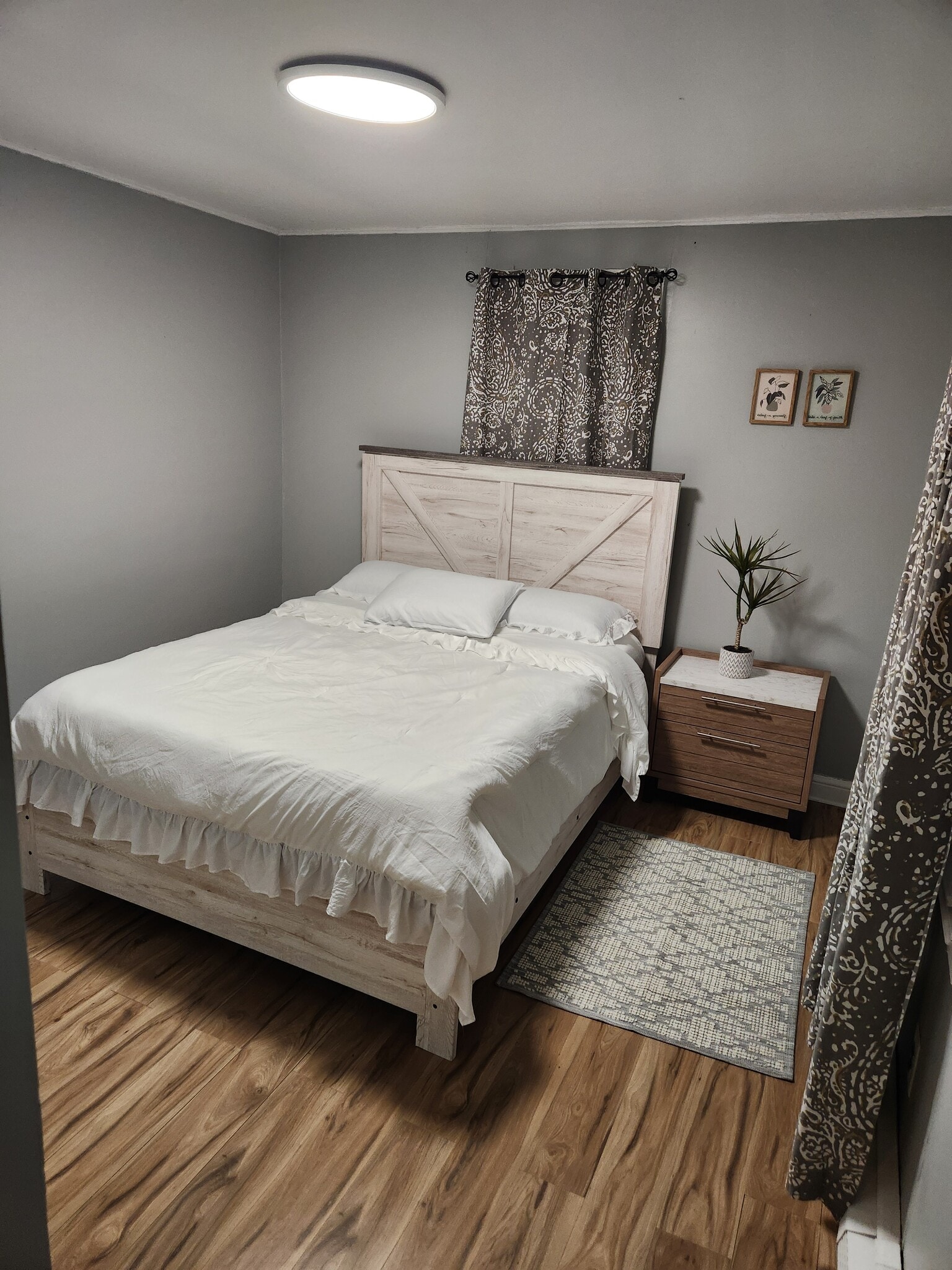 Building Photo - 20 South Ln