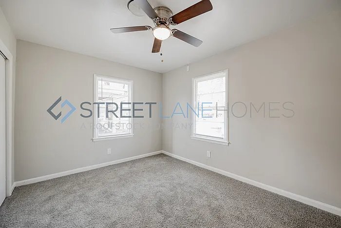 Building Photo - 2716 Walker St