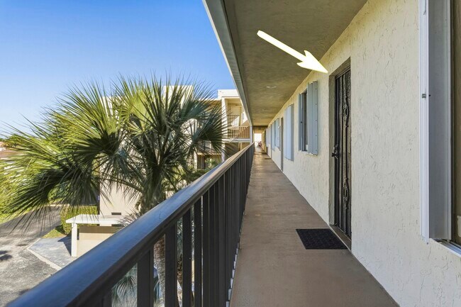 Building Photo - 890 N Federal Hwy