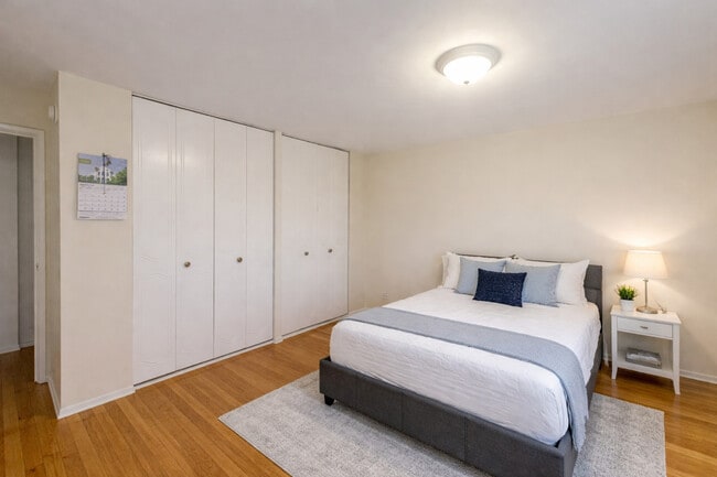 Building Photo - 7306 N Winchester Ave