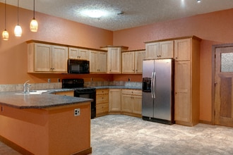 Building Photo - 134 S Santa Fe Ave