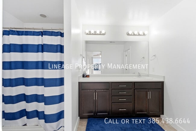 Building Photo - 10847 Big Meadow Dr