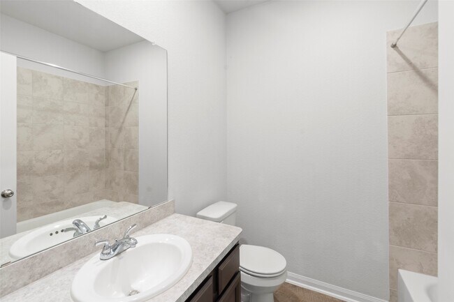 Building Photo - 13076 Laura Lake Dr