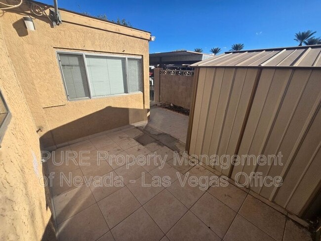 Building Photo - 4270 Rollingstone Dr